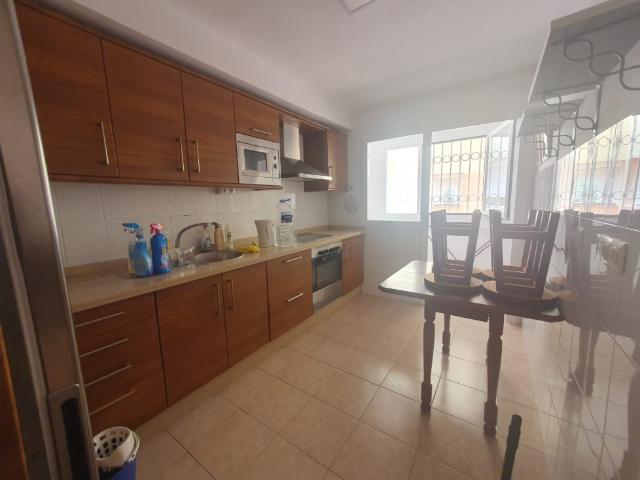 SE VENDE DUPLEX UBICADO EN CABO BLANCO