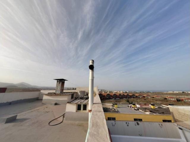Se vende edificación con locales