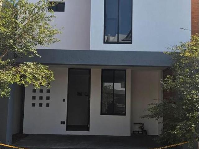 SE VENDE EN MANZANILLO, COLIMA, 3 RECAMARAS