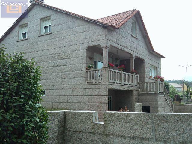 Se vende espectacular casa con 2.400 m² de terreno