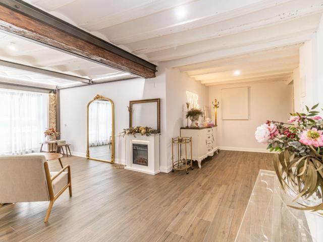 Se vende espectacular piso de 94 metros en Calle Santa Isabel Zaragoza