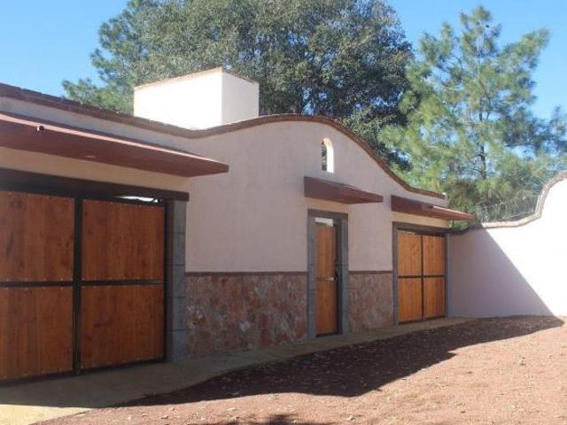 Se vende espectacular propiedad comercial habitacional