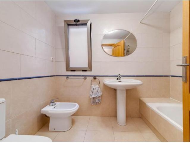 SE VENDE ESTUDIO EN PRIMERA LINEA DE LA PLAYA EN TORREVIEJA ALICANTE