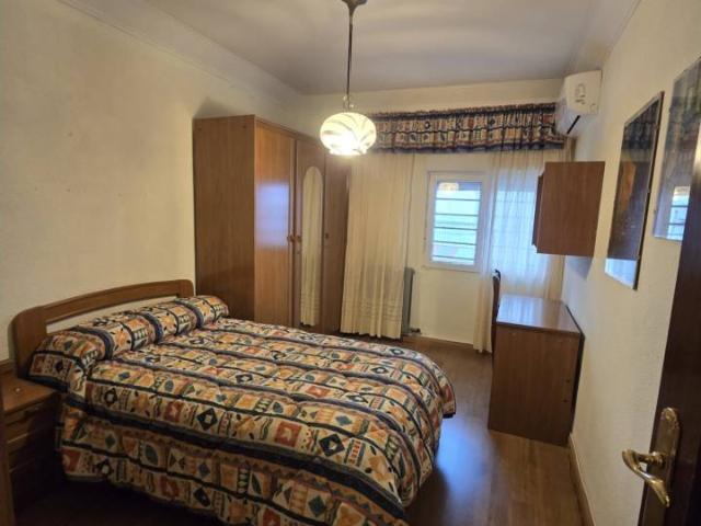 Se vende estupendo piso en calle Antonio Canovas de Zaragoza