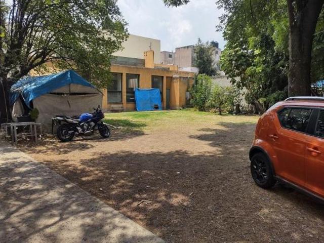 SE VENDE ESTUPENDO TERRENO GRANDE EN EL CENTRO DE COYOACÁN