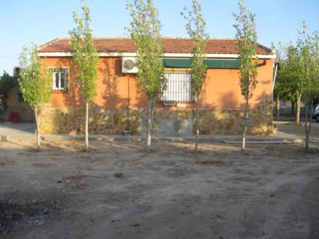 SE VENDE ESTUPENDA CASA DE CAMPO CON TERRENO EN SANGONERA LA SECA, MURCIA