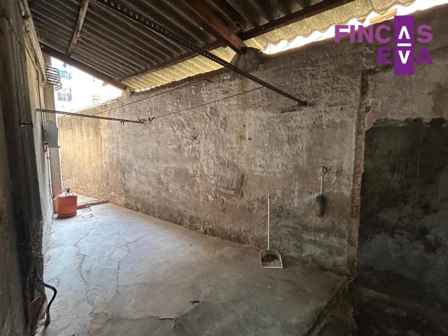 Se vende este piso en planta baja con acceso directo desde. 55m² Barcelona