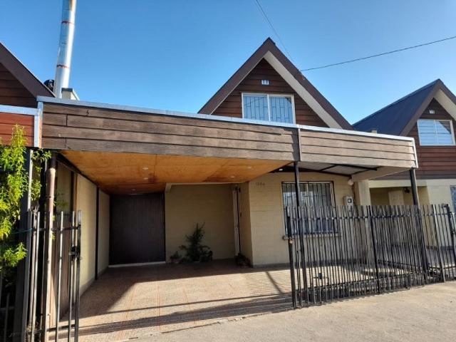 Se vende excelente casa en Villa El Pewen