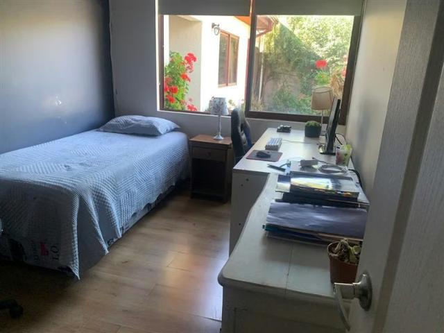 Se vende excelente casa en Villa Esmeralda Sur Talca | 4 dormitorios por 12800.00 en Talca