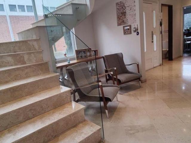 SE VENDE EXCELENTE CASA EN CERRADA EN HACIENDA DE LAS PALMAS V