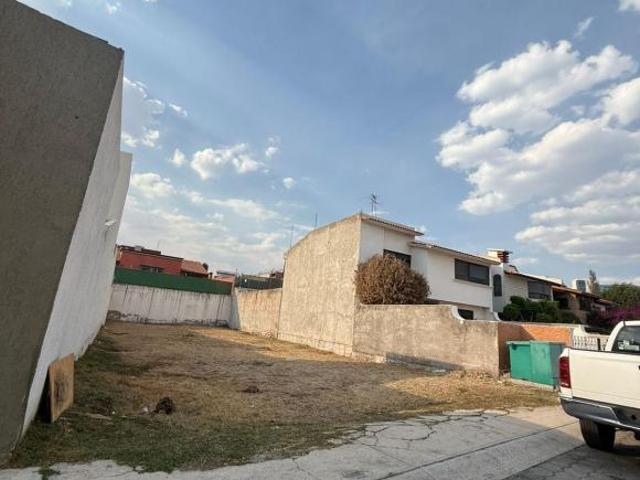 SE VENDE EXCELENTE TERRENO, CLAUSTROS DEL PARQUE QUERETARO