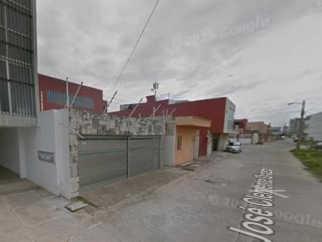 SE VENDE EXCLENETE CASA COL. EL PARAISO COATZACOALCO, VERACRUZ
