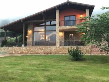 Se vende exclusio complejo de viviendas, en pueblo precioso de Llanes entre mar y montaña