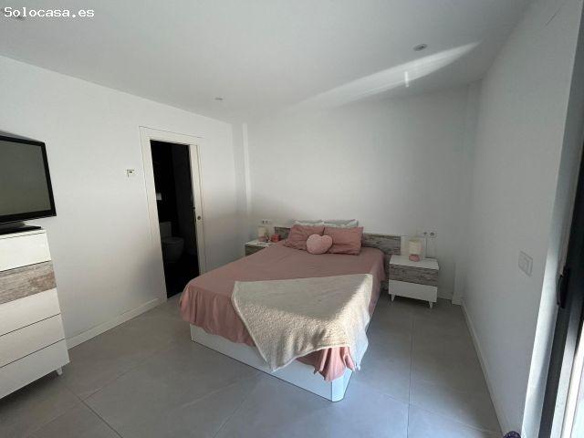 Se vende exclusivo chalet individual en Peñasolana