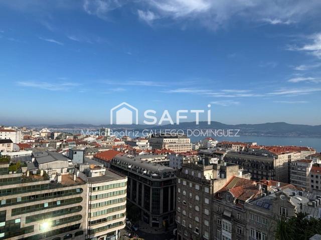 SE VENDE EXCLUSIVO ÁTICO DUPLEX EN EN EL CENTRO DE VIGO PONTEVEDRA