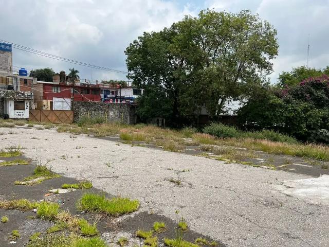 SE VENDE EXTRAORDINARIO TERRENO EN COL. BELLAVISTA, CUERNAVACA