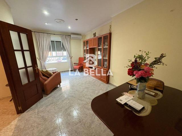SE VENDE FANTÁSTICA CASA EN BELLAVISTA