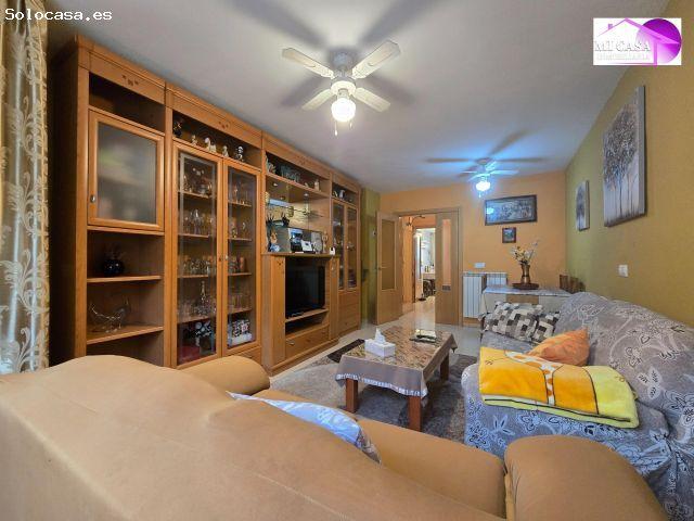 SE VENDE FANTASTICO PISO DE 4 HABITACIONES CON GARAJE Y TRASTERO