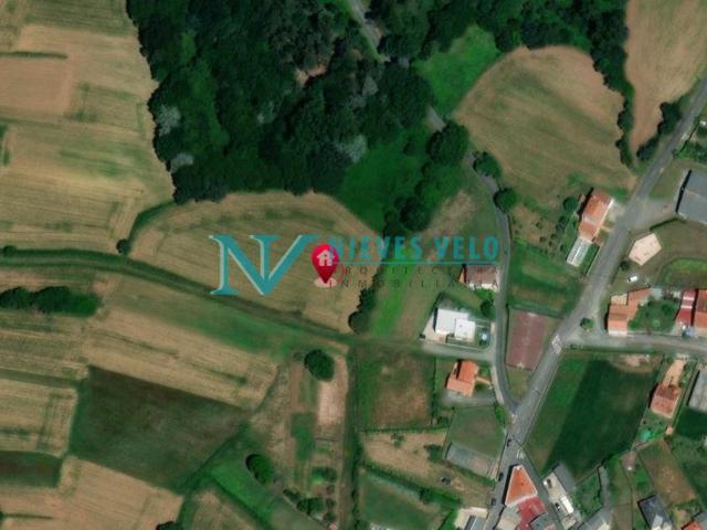Se vende finca rústica en Carballo, por la zona de Almacenes Agro