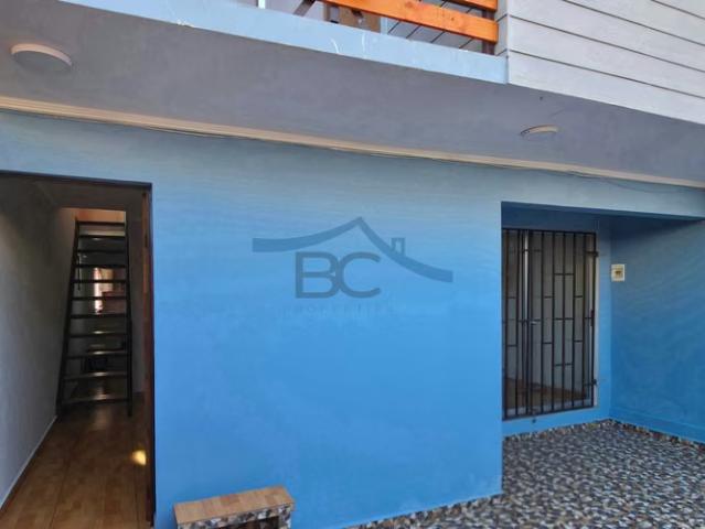 Se vende gran casa esquina ampliada sólida. 1763 | dormitorios por 3950.00 en Antofagasta