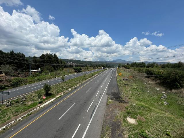 SE VENDE HECTÁREA EN PÁTZCUARO MICHOACÁN A UNA CUADRA DE LA CARRETERA FEDERAL DE CUOTA