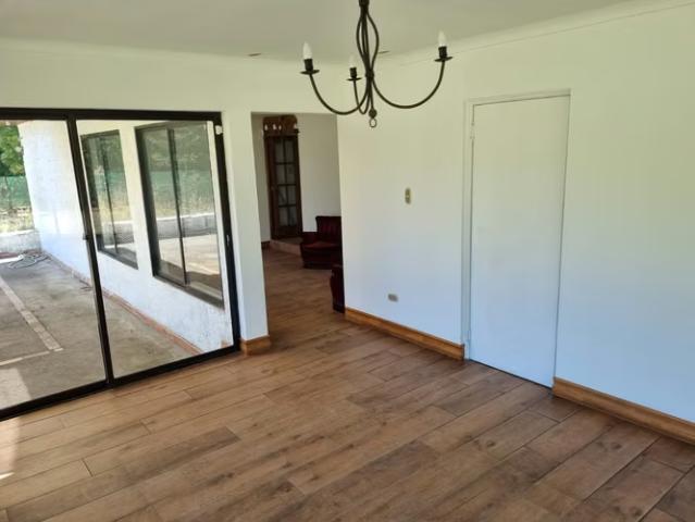 Se vende hermosa casa | 4 dormitorios por 8000.00 en Los Ángeles