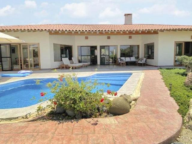Se vende hermosa Casa amoblada en El uro Los Organos
