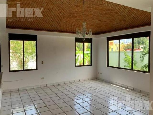 SE VENDE HERMOSA CASA AMPLIA EN ESQUINA – FRACCIORAMA 2000, CAMPECHE