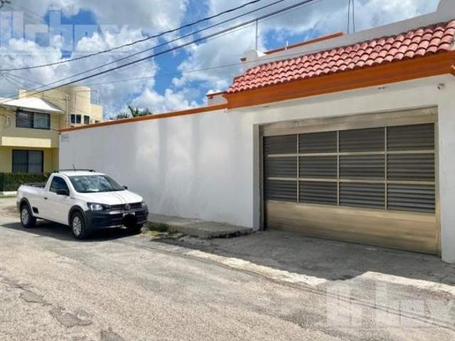 SE VENDE HERMOSA CASA DE 4 RECAMARAS EN FRACCIORAMA 2000, CAMPECHE