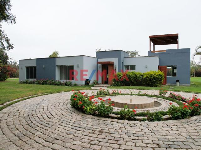 Se Vende Hermosa Casa De Campo En El Carmen Chincha