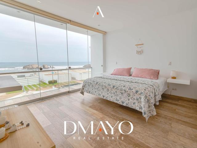 Se Vende Hermosa Casa de Playa con 5 dormitorios en Las Palmeras Cerro Azul