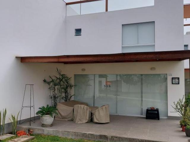 Se vende hermosa casa de playa amoblada ubicada en condominio kalani