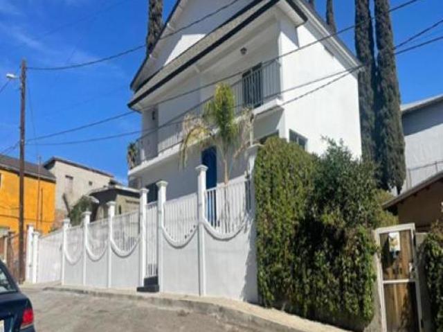 SE VENDE HERMOSA CASA EN C DEL ROSARIO