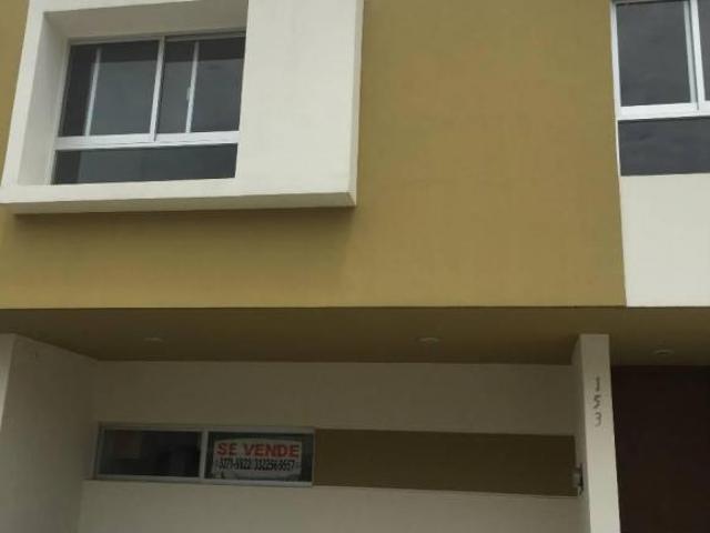 SE VENDE HERMOSA CASA EN EL ORIGEN