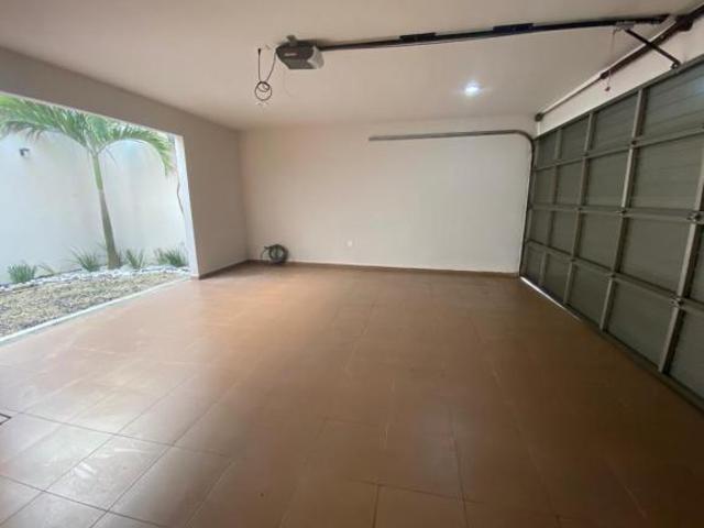 SE VENDE HERMOSA CASA EN FRACCIONAMIENTO PRIVADO