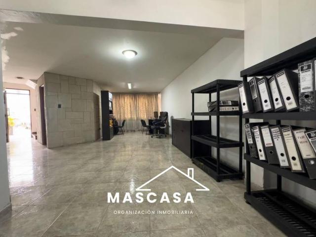 SE VENDE HERMOSA CASA EN SAN BORJA 5 DORMITORIOS CERCA A PARQUES