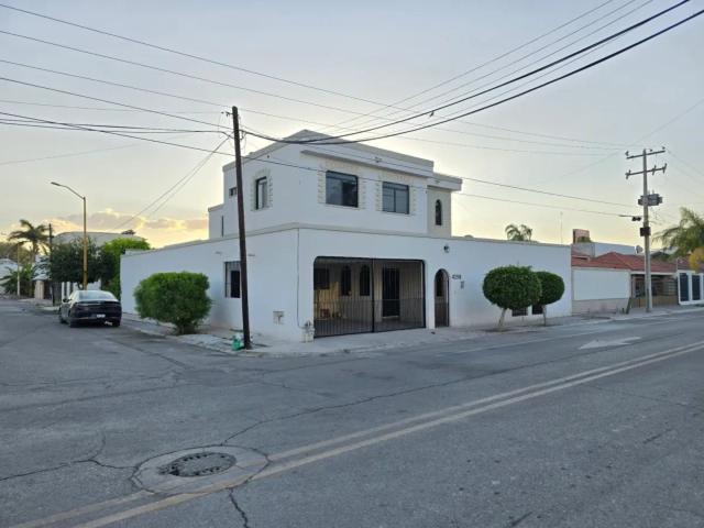 Se Vende Hermosa Casa en Residencial el Fresno