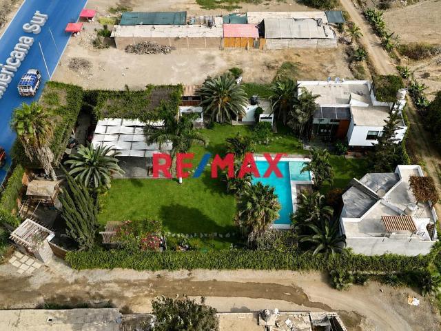 Se Vende Hermosa Casa Moderna Con 2 Bungalows, Piscina Y Amplias Áreas Verdes