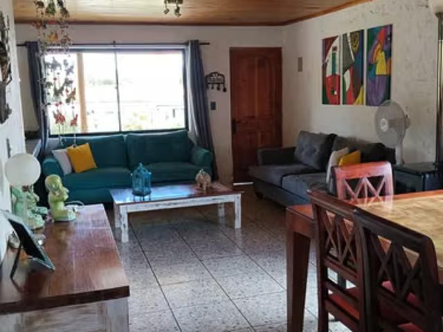 Se vende hermosa casa solida en Lago rapel | 2 dormitorios por 175000. 00 en O'Higgins