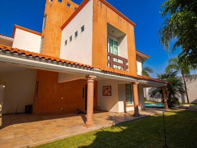 SE VENDE HERMOSA CASA VACACIONAL EN MORELOS CERCA DE OAXTEPEC Y CUAUTLA