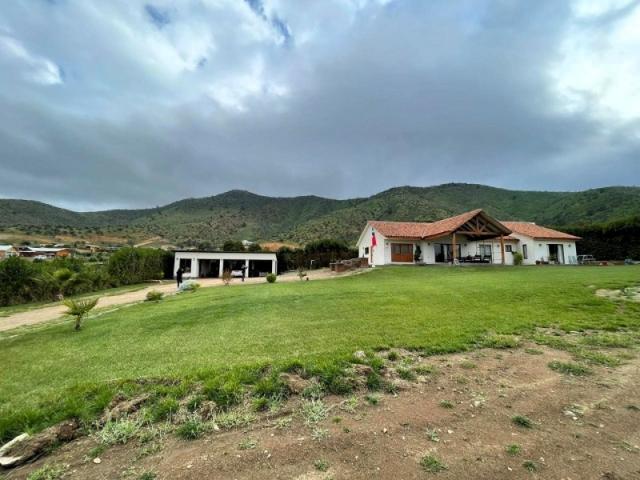 Se Vende Hermosa Parcela Con 2 Casas En Padre Hurtado