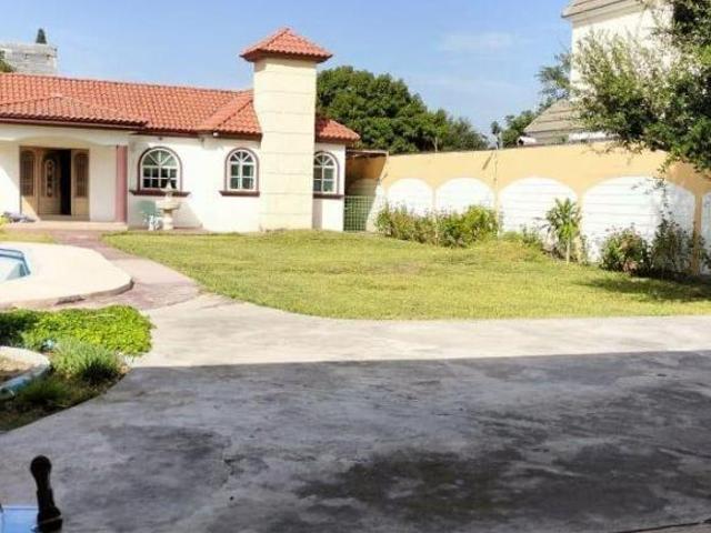 Se Vende Hermosa Quinta en el 3er. Sec. de Portal del Norte, Zuazua, NL