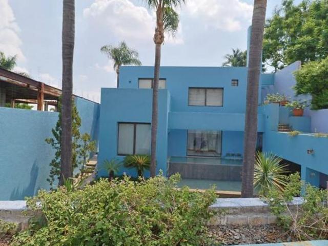 Se Vende Hermosa Residencia en Colinas de San Javier