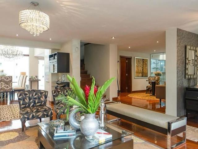 Se Vende Hermosa Residencia En Miraflores $ 1'250,000 Dólares