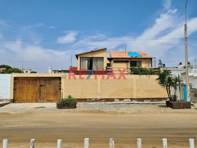 Se Vende Hermosa Y Amplia Casa Frente Al Mar En Punta Negra