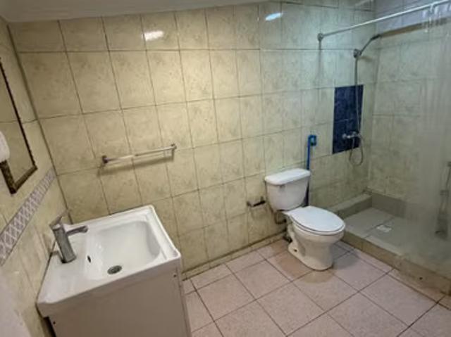 Se venta amplia casa 5d 2b ideal inversion | 5 dormitorios por 105000. 00 en Conchalí