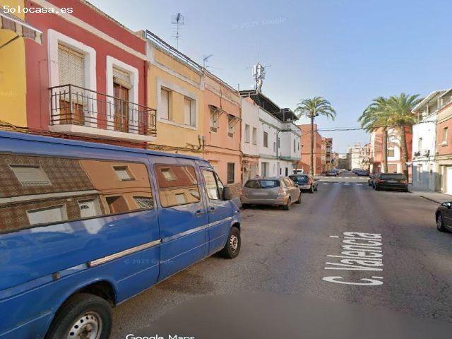 SE VENDE inmueble ALQUILADO en Carcaixent
