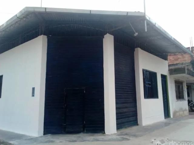 SE VENDE INMUEBLE COMERCIAL EN MOYOBAMBA / JR. 20 DE ABRIL