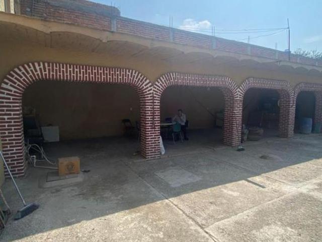 SE VENDE INMUEBNLE EN PRADOS DE SANTA LUCIA