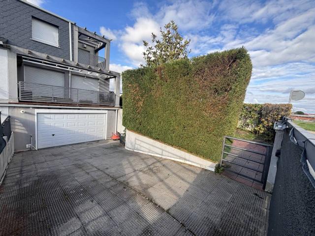 Se vende la casa de tus sueños en la exclusiva urbanización Atyka!